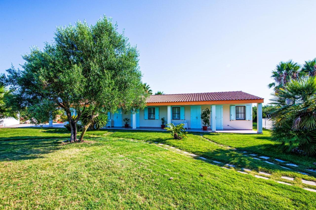 Agriturismo Is Cortillaris Càbras Exteriér fotografie